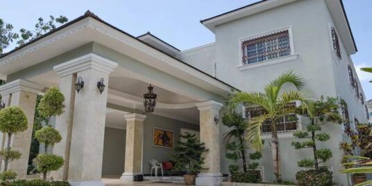 Mansión de Lujo en Venta o Alquiler en Arroyo Hondo II